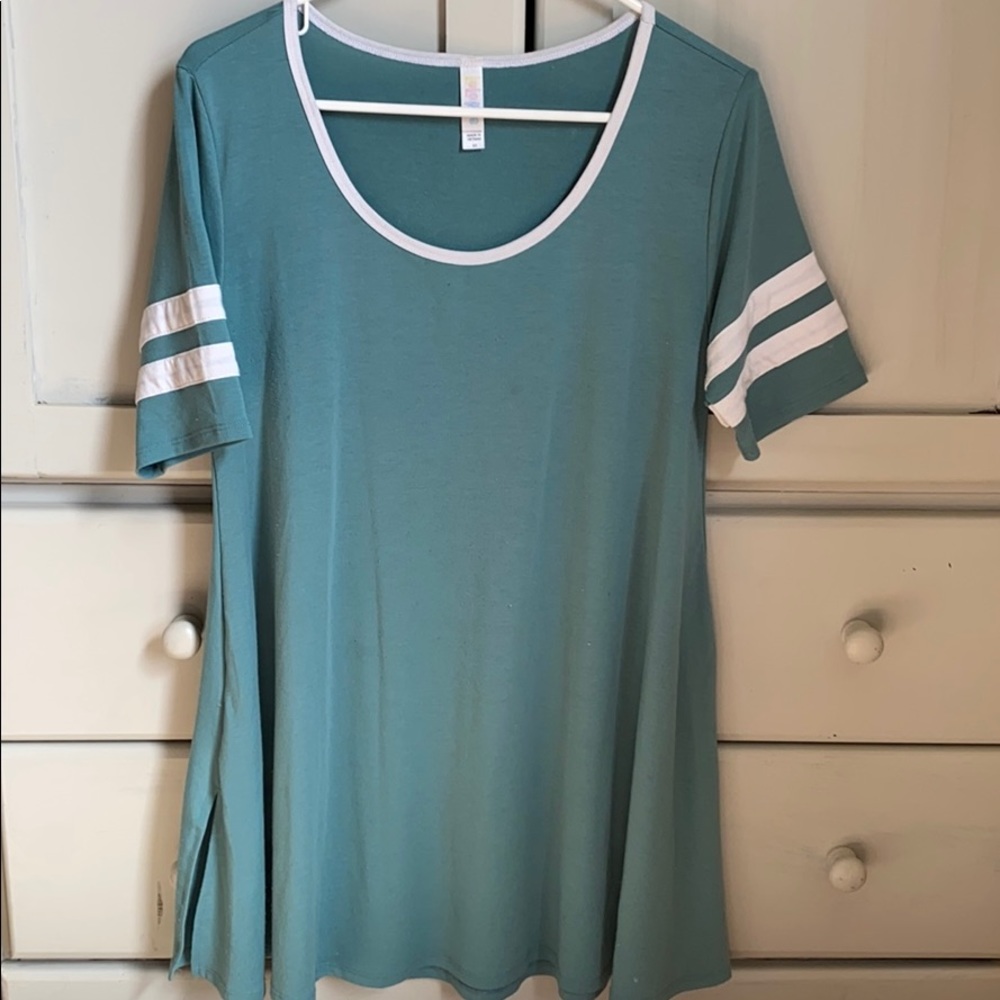 Lularoe Perfect Tee